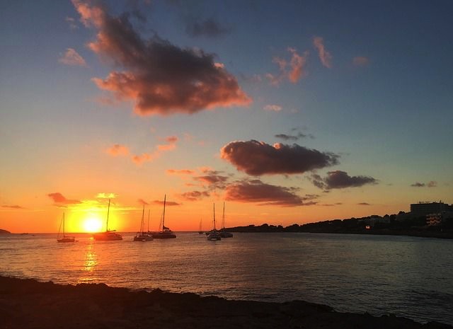 alquilar velero en ibiza